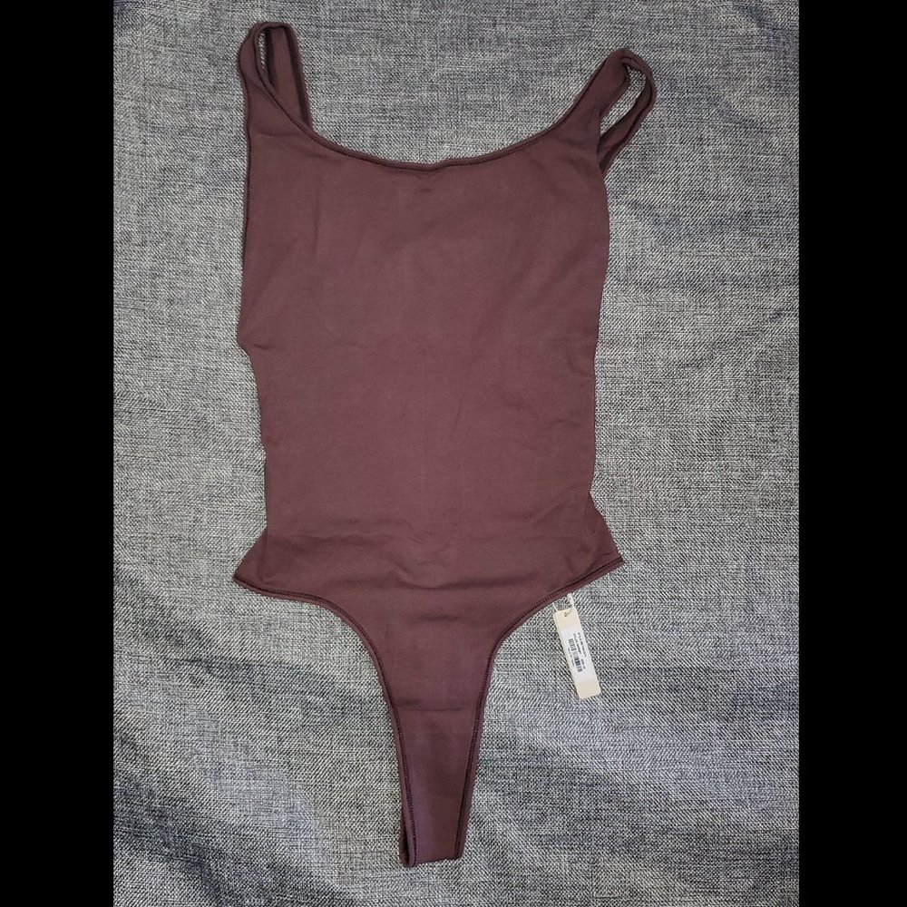 NWT SKIMS XS Cotton Jersey Sexy High Cut Leg Bodysuit GARNET